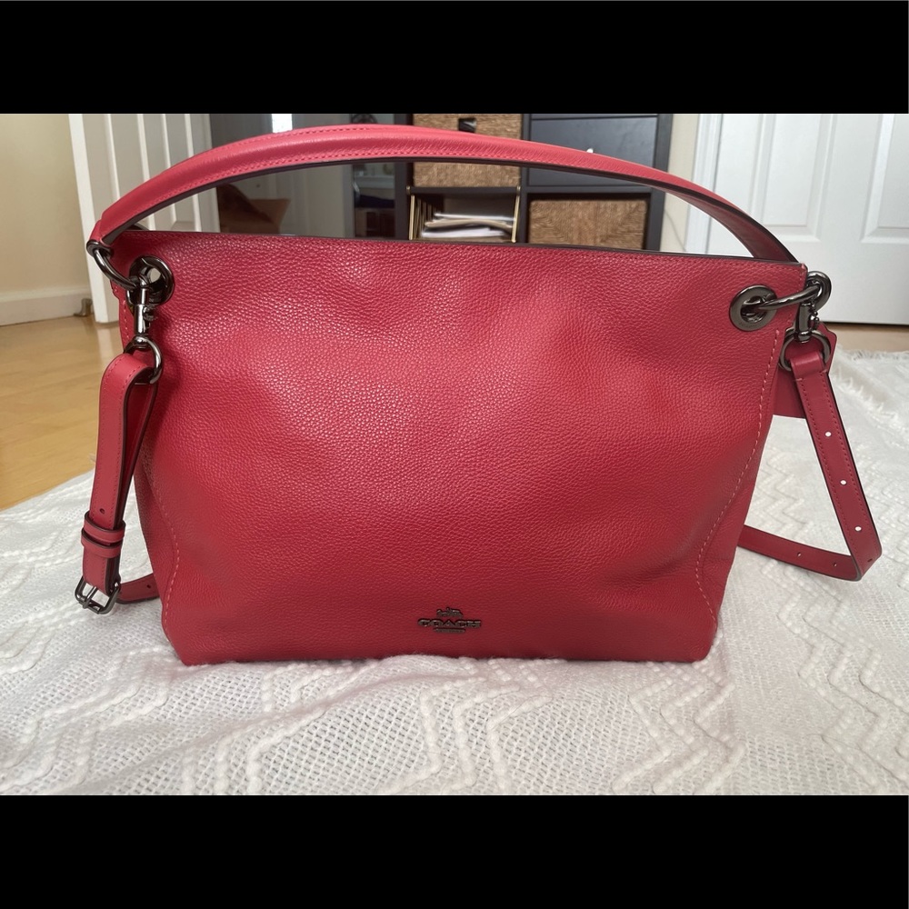 **SOLD** Coach shoulder/crossbody bag in an excellent condition